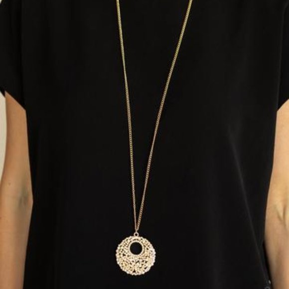 3/$20 Paparazzi Pearl Panache Gold Pendant Necklace and Earring Set
